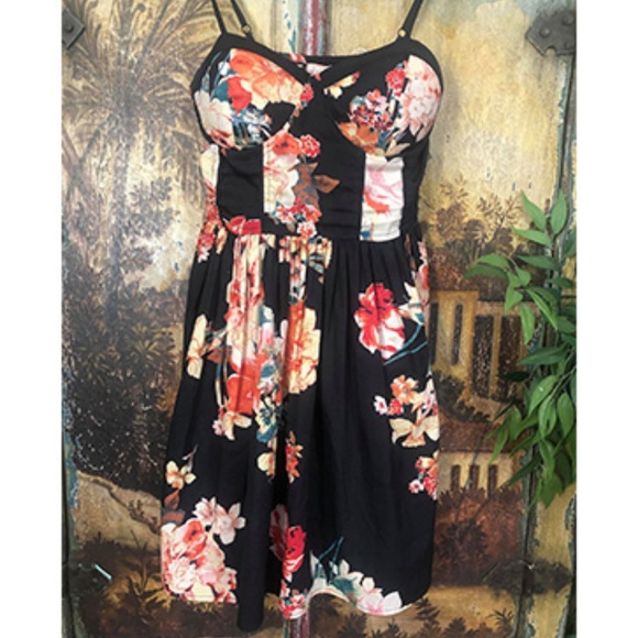 Band of Gypsies Dresses & Skirts - Band of gypsies Sundress Bohemian Pockets Size XS